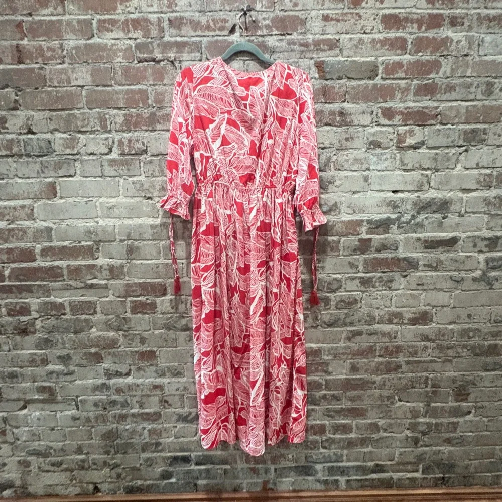 Masala Red White Tropical Leaf Print Maxi Dress V Neck Smocked Dress Size Medium - Picture 8 of 8